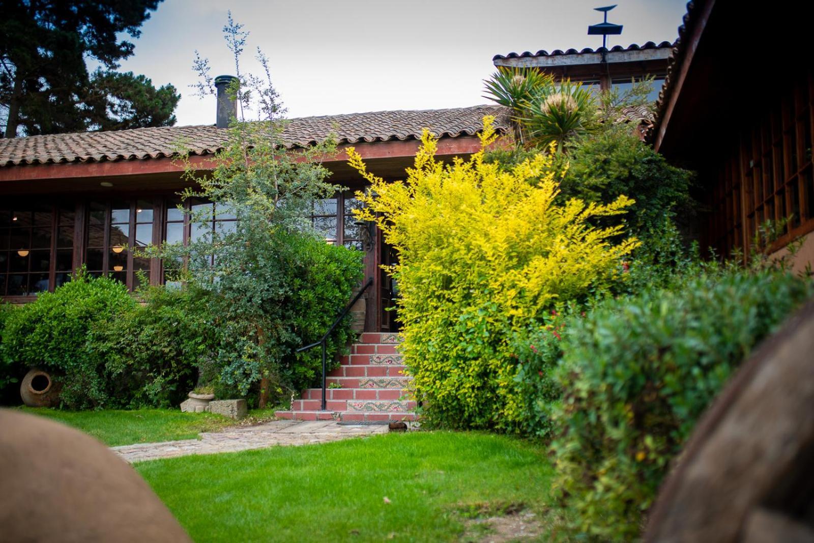 Bed and Breakfast Bungalow Miramar & Jeronimo At Casa Marin Vineyards Картахена Экстерьер фото